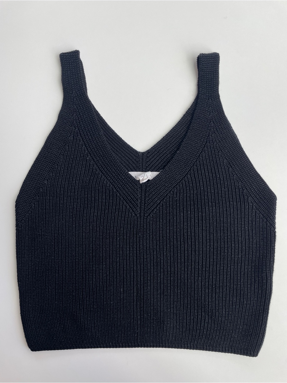 Urban Heritage Black Ribbed V-Neck Knit Tank